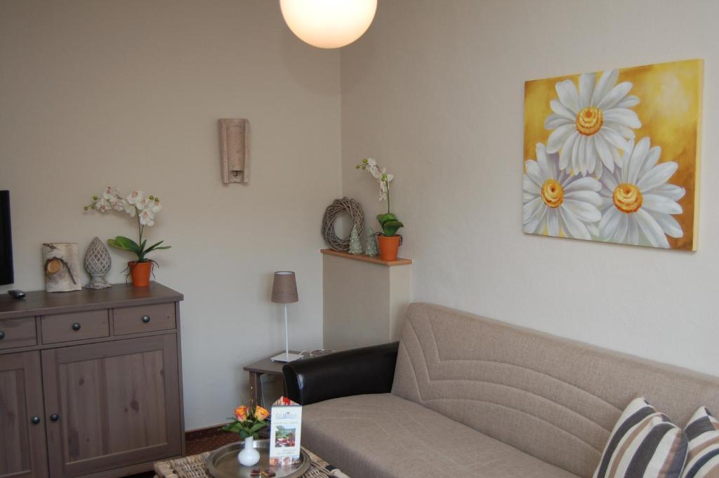 Hotel-Ferienwohnungen Cafe Maarblick Schalkenmehren Quarto foto