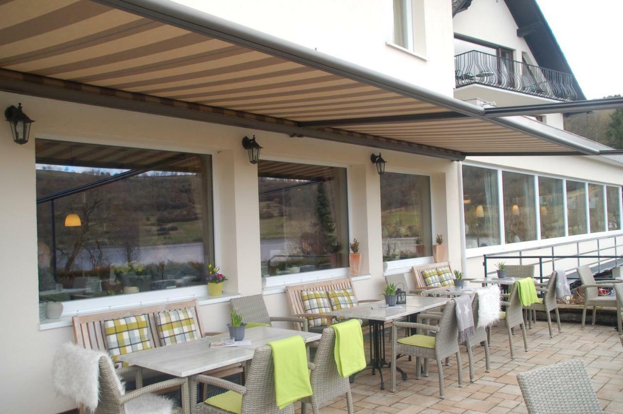 Hotel-Ferienwohnungen Cafe Maarblick Schalkenmehren Exterior foto